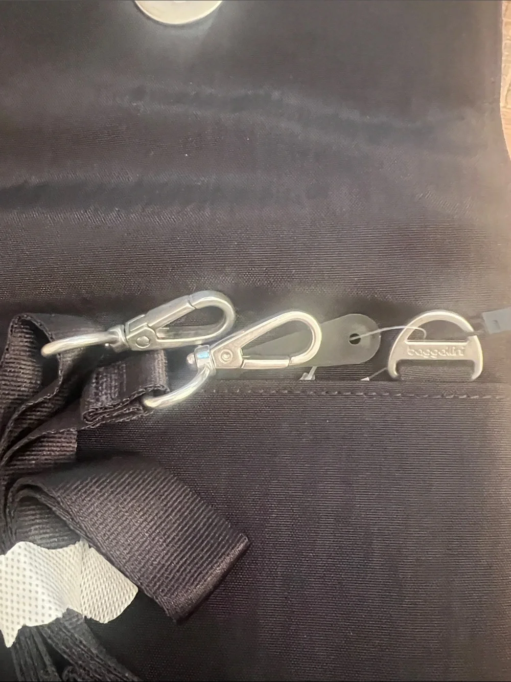 Baggallini Black Crossbody Wallet with Silver Turn-Lock - Picture 5 of 7